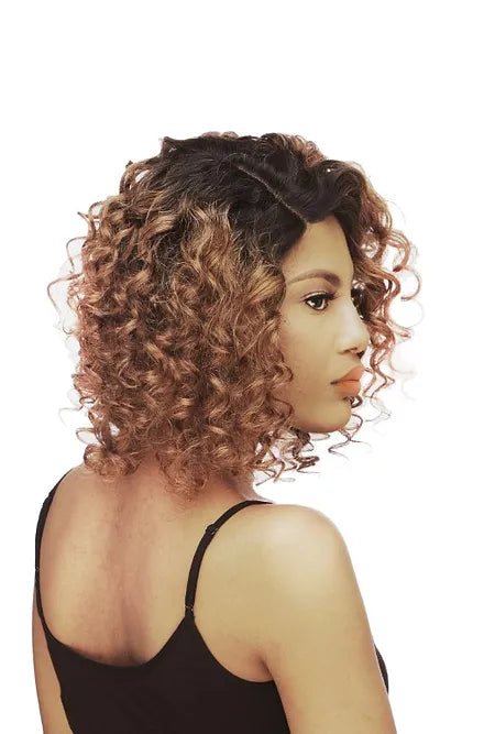 WIG WITH BROWNED TIPS H2105