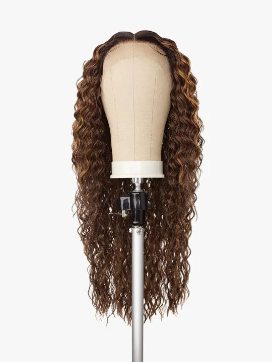 BUTTA LACE HUMAN HAIR BLEND WATER DEEP 28″ Butta Lace human hair blend wig with Soft, cascading deep waves