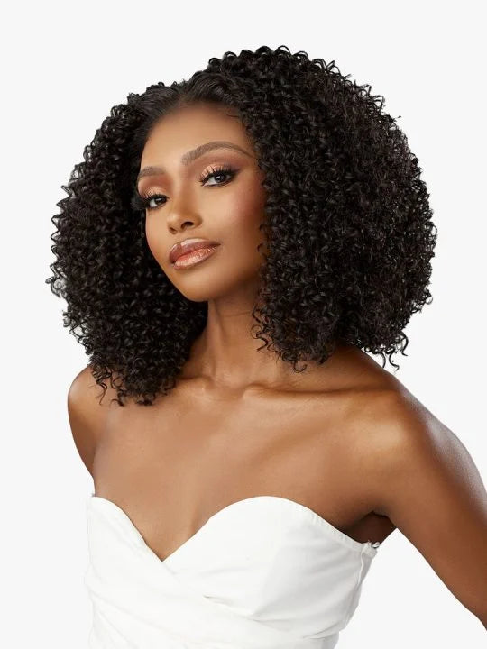 BARE LACE WIG_Y-PART CASIA Tight corkscrew curls with natural volume.