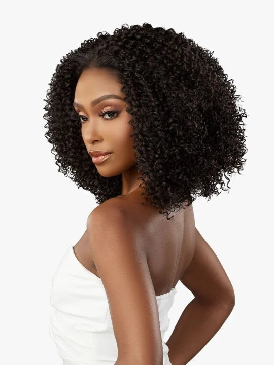 BARE LACE WIG_Y-PART CASIA Tight corkscrew curls with natural volume.
