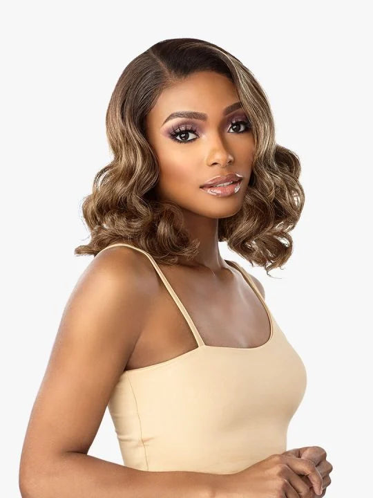 ELENA Shoulder length bob style with big round curls that starts from the middle