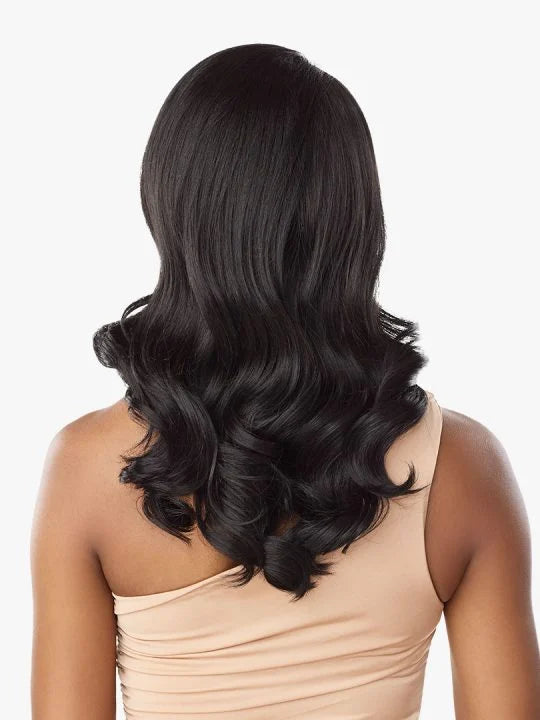 JALISA Romance curls that fall just below the shoulders, giving elegant and feminine look