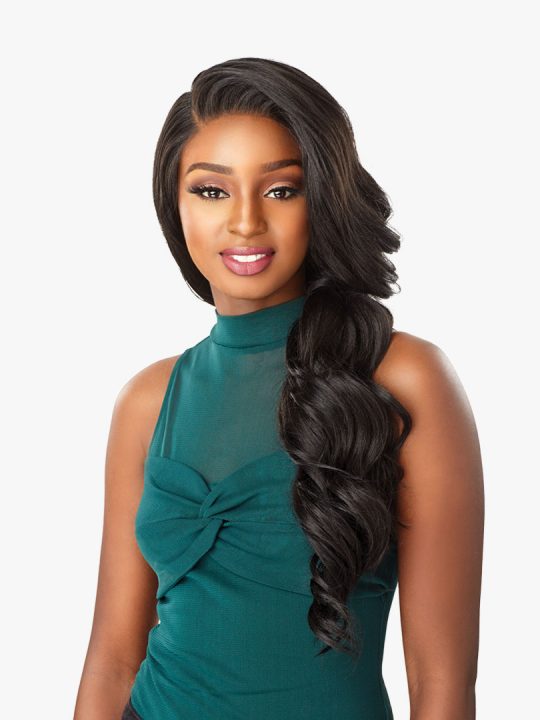 CELESTE 27″ of long Deep Waves, giving glamorous style.