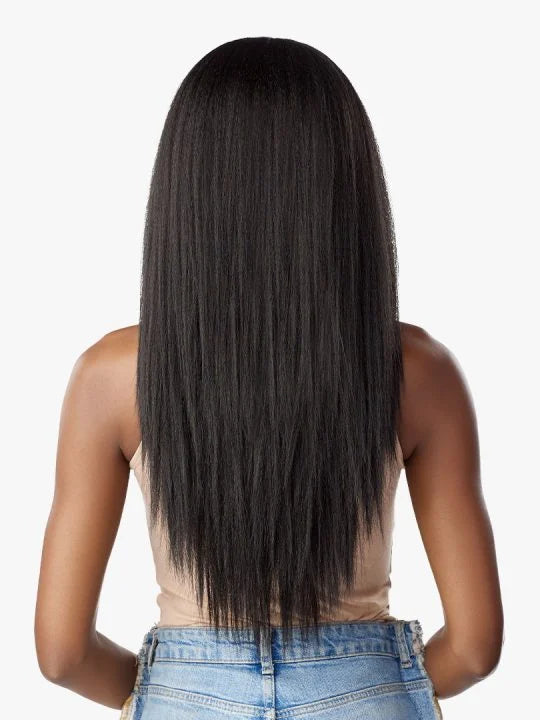 KINKY EDGES 13X6 KINKY STRAIGHT 24″ Natural blow out texture in kinky straight style.