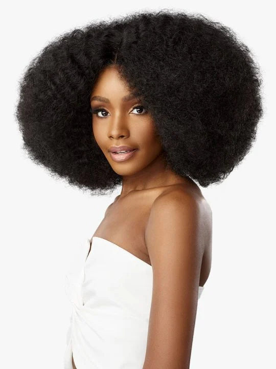 DASHLY LACE UNIT 43 Embrace the big hair look with layered, afro curls with a soft touch and lots of texture.