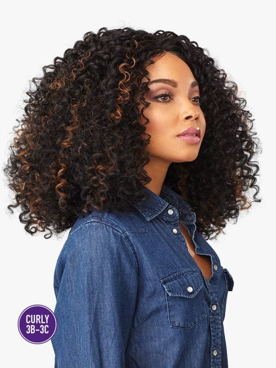 SHOW STOPPER Making them pause and wonder, who she is.