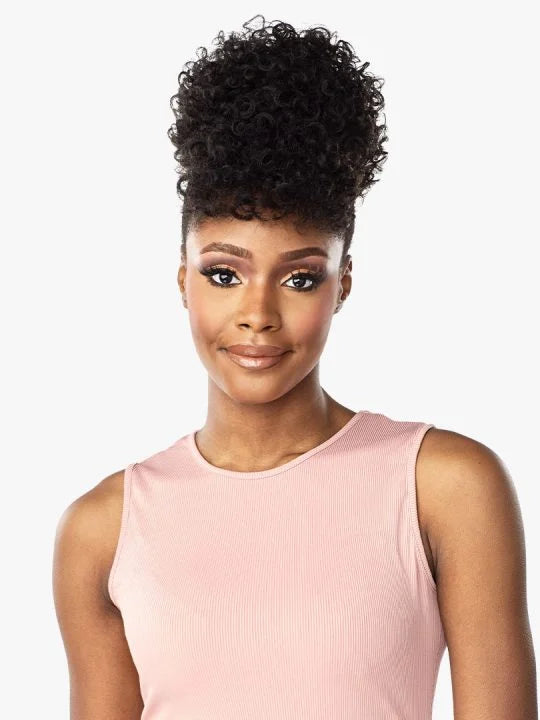 Sensationnel JANA Textured, curly bun with curly bangs