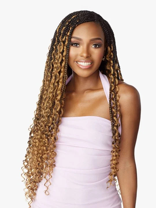 LULUTRESS 3X BOHO BOX BRAID 28″ Box Braid with curls at the bottom and sides.