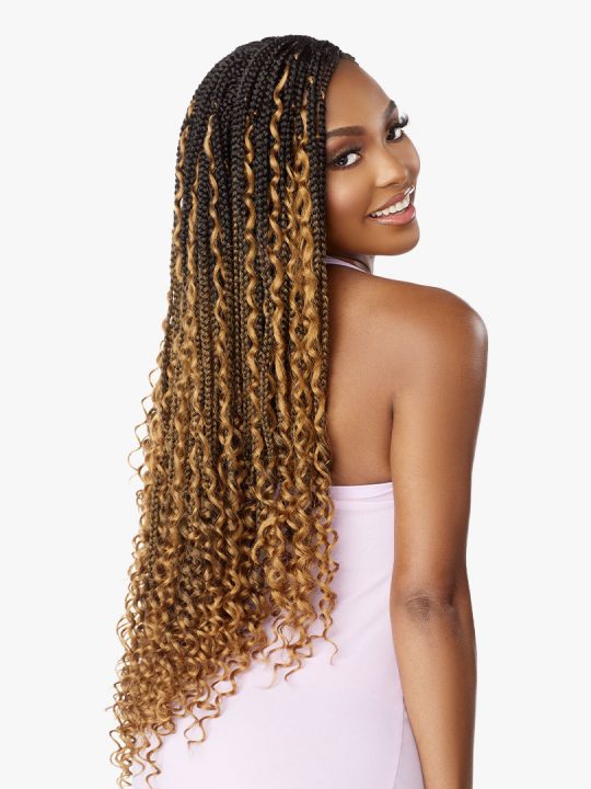 LULUTRESS 3X BOHO BOX BRAID 28″ Box Braid with curls at the bottom and sides.