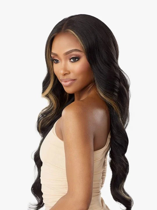 ESTELLE What Lace Human hair blend wig with subtle loose waves