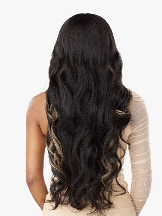 ESTELLE What Lace Human hair blend wig with subtle loose waves