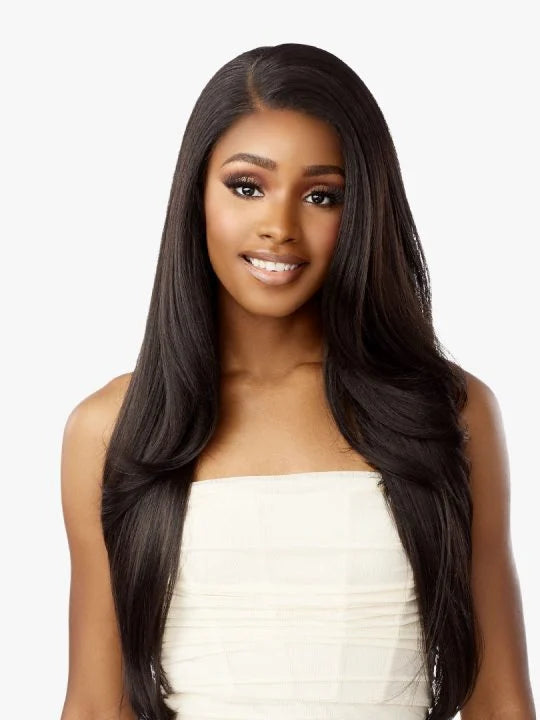 LAURINA Lightly bumped, yaki straight style with long layers.