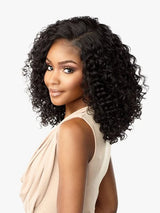 LEENA Natural looking style with round, ringlet curls