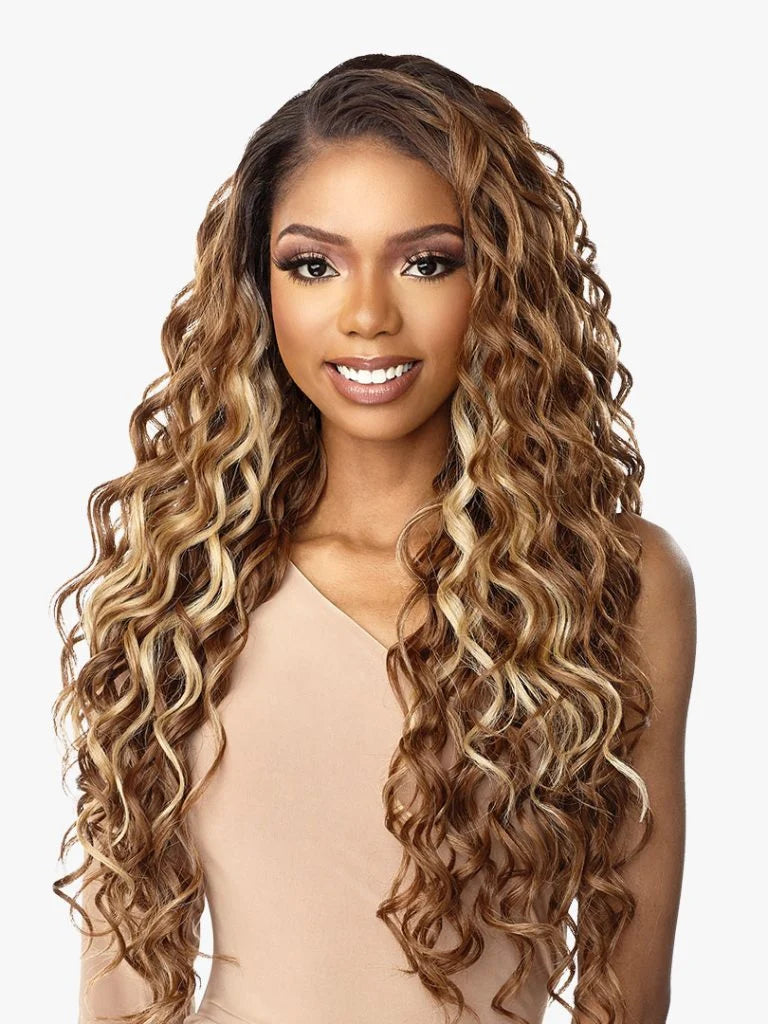 LYSHA Long, loose spiral curls